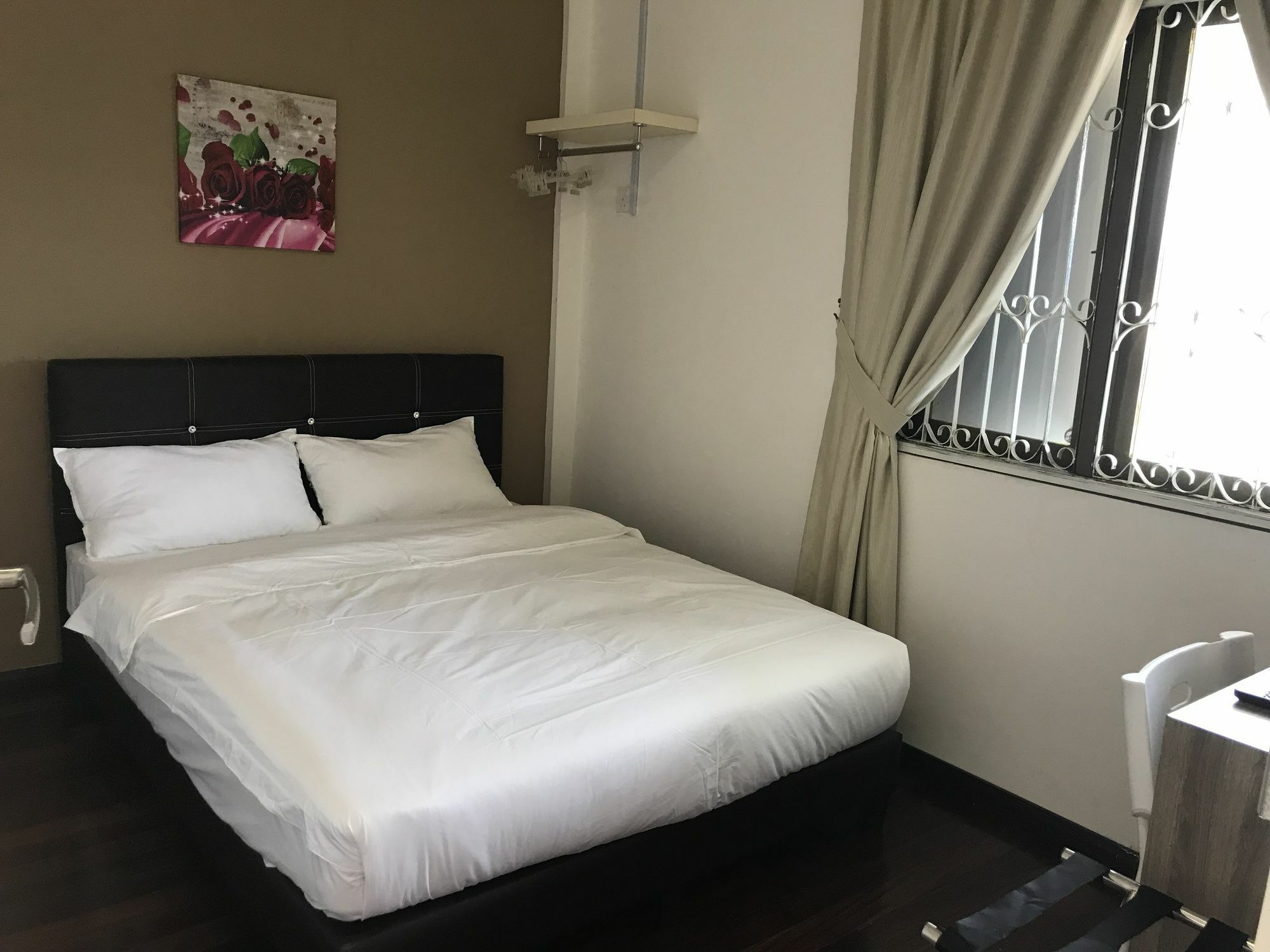 Natol Homestay - London Kuching Exterior photo