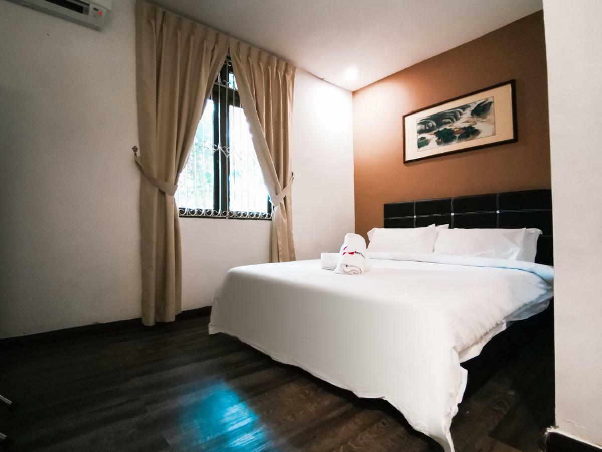 Natol Homestay - London Kuching Exterior photo